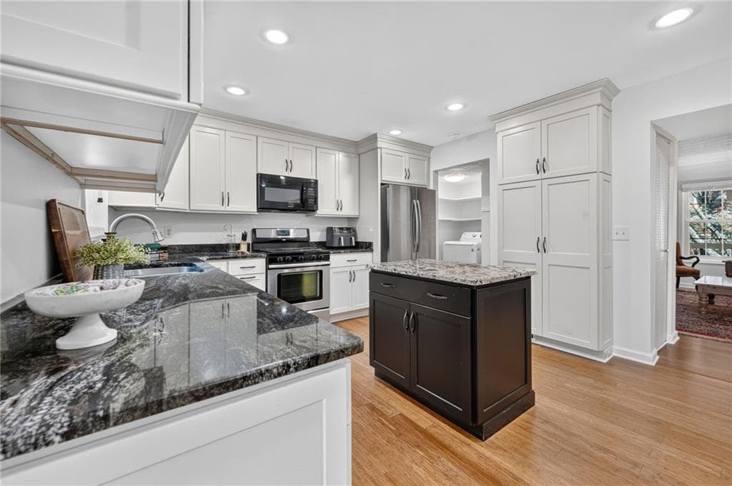 2 bedroom, 2 bathroom, 1,245 sq ft condominium for sale at 3825 Lavista Road M1, Tucker, GA 30084 — photo 9