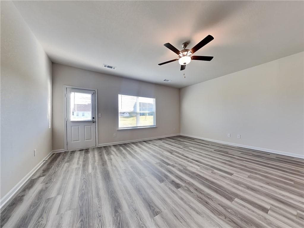 4 bedroom, 2 bathroom, 2,226 sq ft single family residence for rent at 1141 Amadas Drive, Locust Grove, GA 30248 for $2,125 a month — photo 3