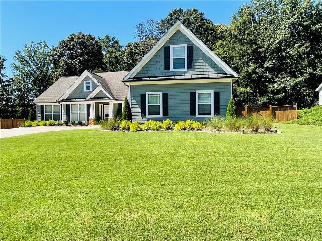 4 bedroom, 4 bathroom, 2,862 sq ft single family residence for sale at 5313 Shadow Walk Way, Gainesville, GA 30507 — photo 2