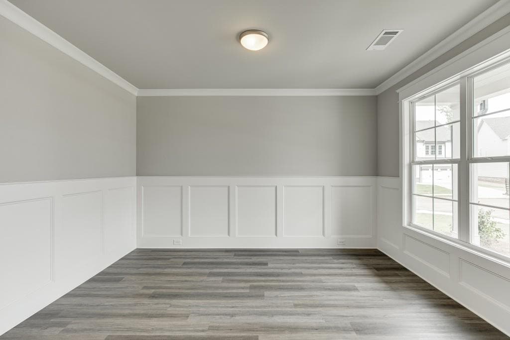 5 bedroom, 4 bathroom, 3,017 sq ft single family residence for sale at 5617 Ernest Way, Flowery Branch, GA 30542 — photo 6
