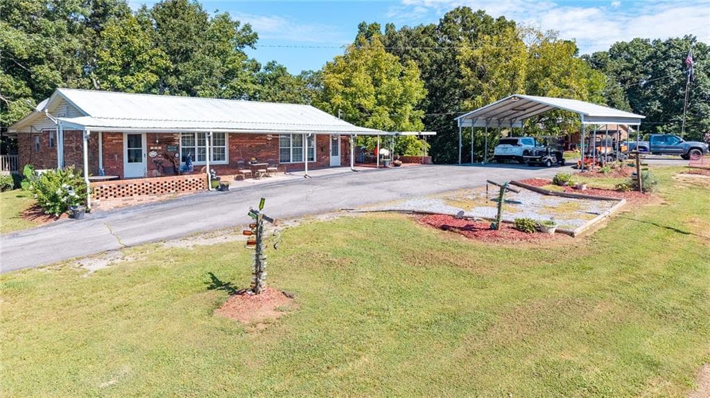 3 bedroom, 2 bathroom, 4,094 sq ft single family residence for sale at 669 Nicklesville Road, Resaca, GA 30735