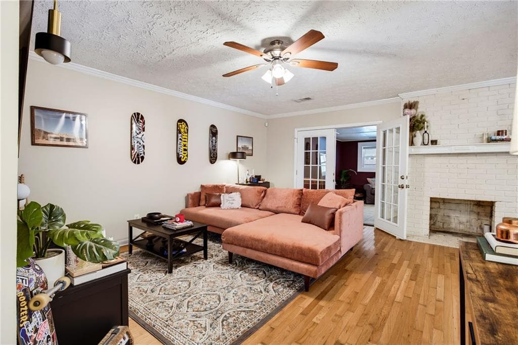 3 bedroom, 3 bathroom, 1,850 sq ft single family residence for sale at 3307 Wildwood Drive, Marietta, GA 30060 — photo 7