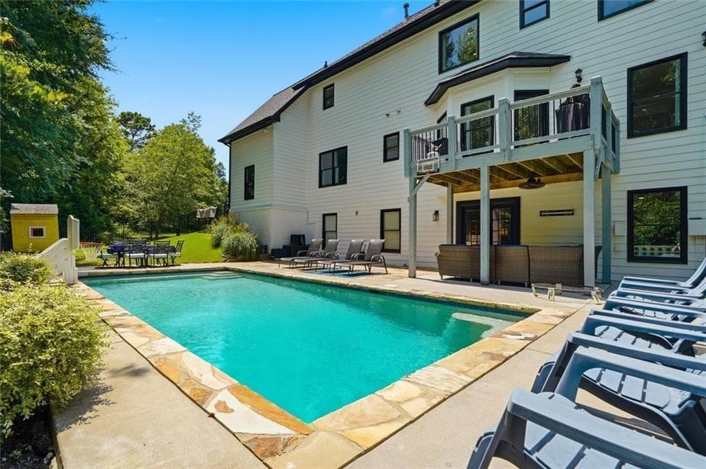 6 bedroom, 5 bathroom, 4,258 sq ft single family residence for sale at 205 Stillwater Glen, Woodstock, GA 30188 — photo 3