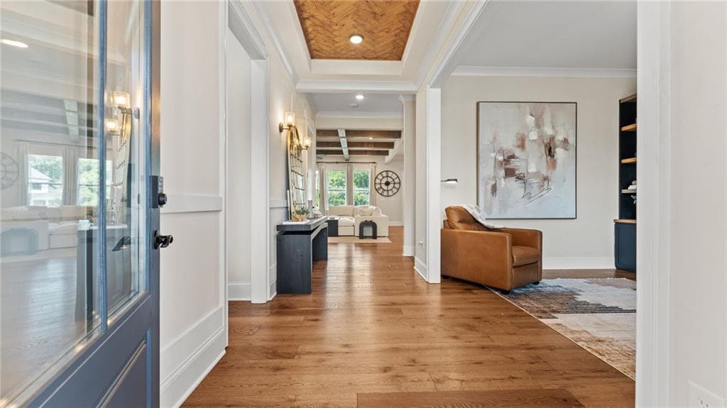 6 bedroom, 7 bathroom, 5,902 sq ft single family residence for sale at 4967 Concert Lane, Marietta, GA 30066 — photo 3