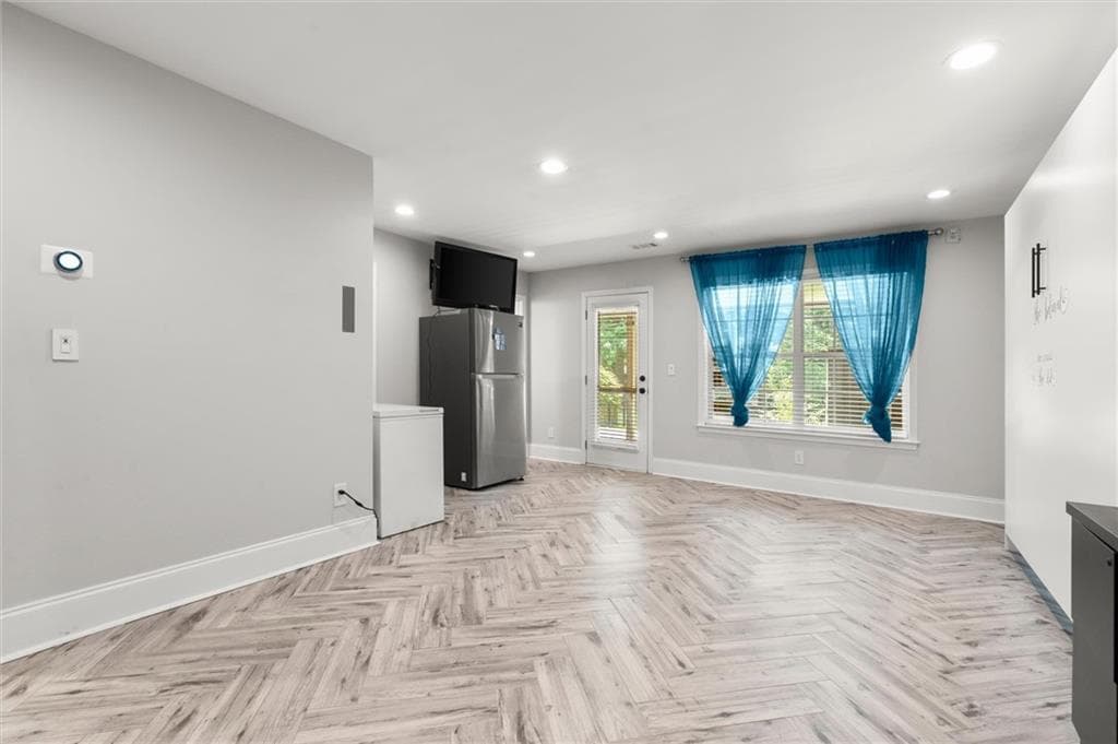 4 bedroom, 5 bathroom, 3,200 sq ft townhouse for rent at 5583 Julian Place, Atlanta, GA 30342 for $4,699 a month — photo 5