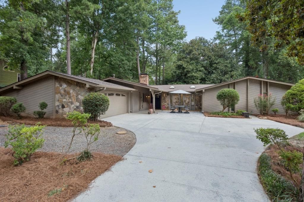 3175 Hunterdon Court