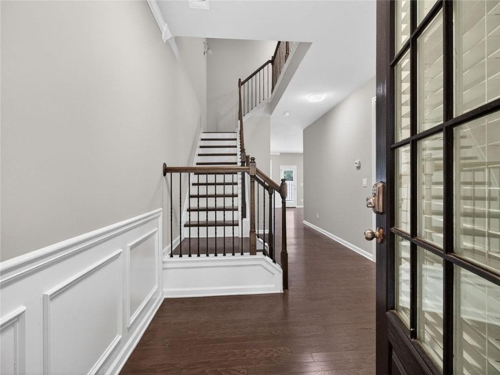 4 bedroom, 3 bathroom, 2,428 sq ft townhouse under contract at 5035 Garrett Court, Johns Creek, GA 30005 — photo 6