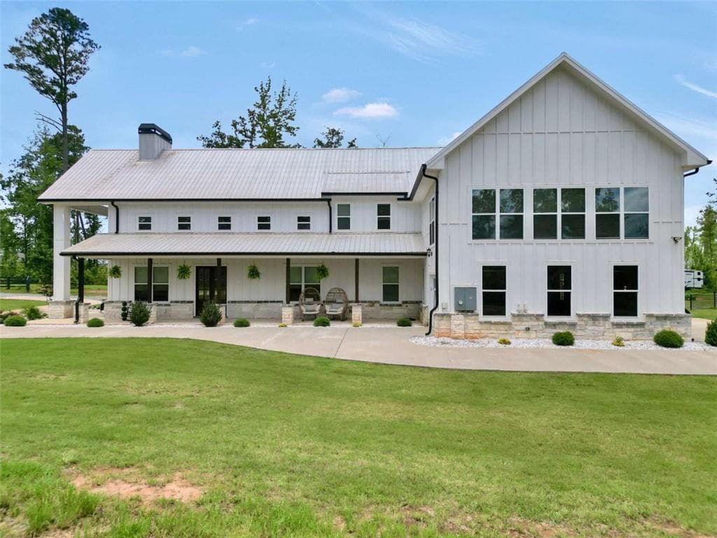 5 bedroom, 5 bathroom, 4,055 sq ft single family residence for sale at 1384 Hopewell Road, Forsyth, GA 31029 — photo 2