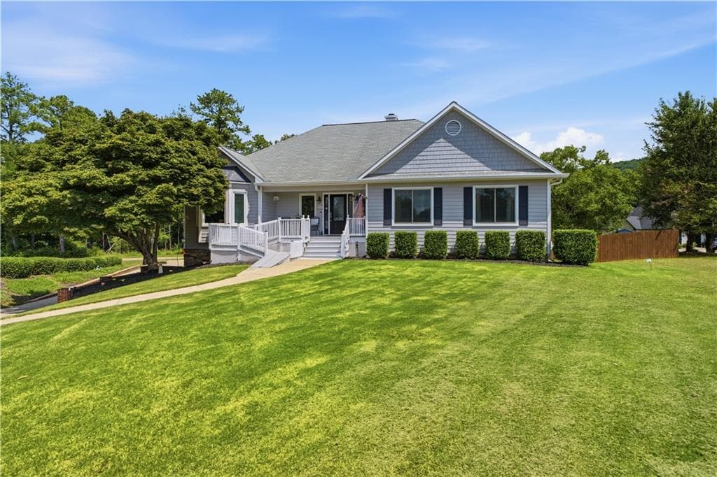 3 bedroom, 3 bathroom, 1,973 sq ft single family residence under contract at 12 Appling Way, Cartersville, GA 30121