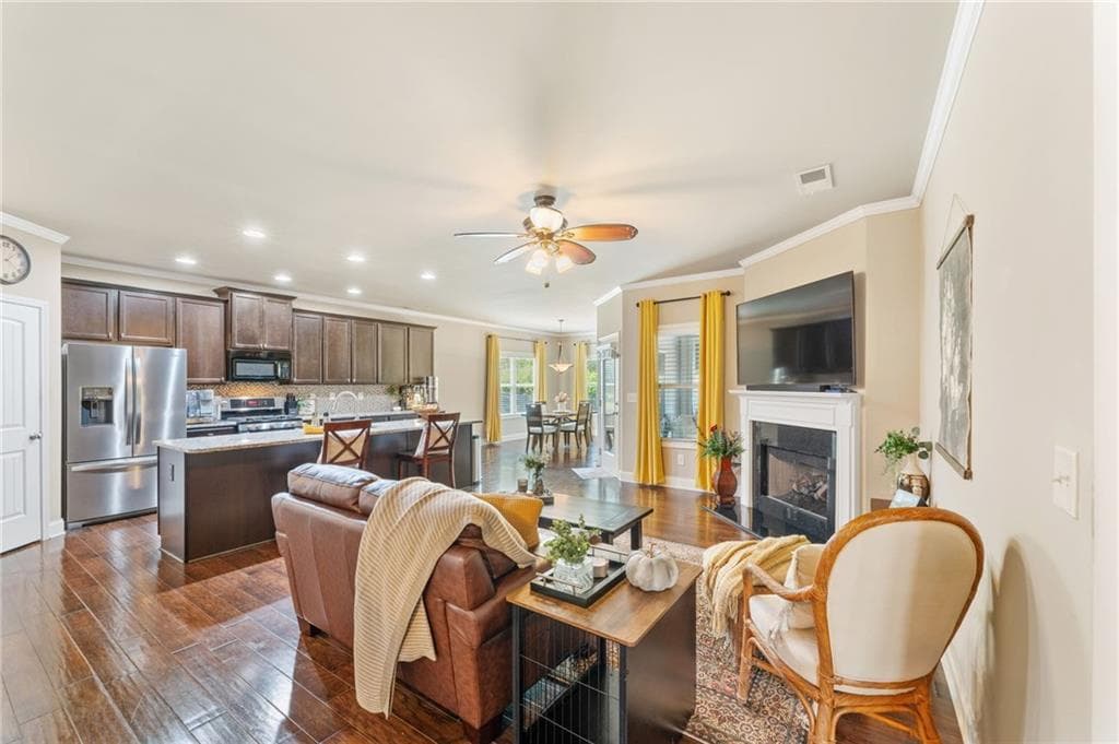 3 bedroom, 2 bathroom, 1,604 sq ft single family residence for sale at 194 Hawthorne Ridge Circle, Dallas, GA 30132 — photo 6