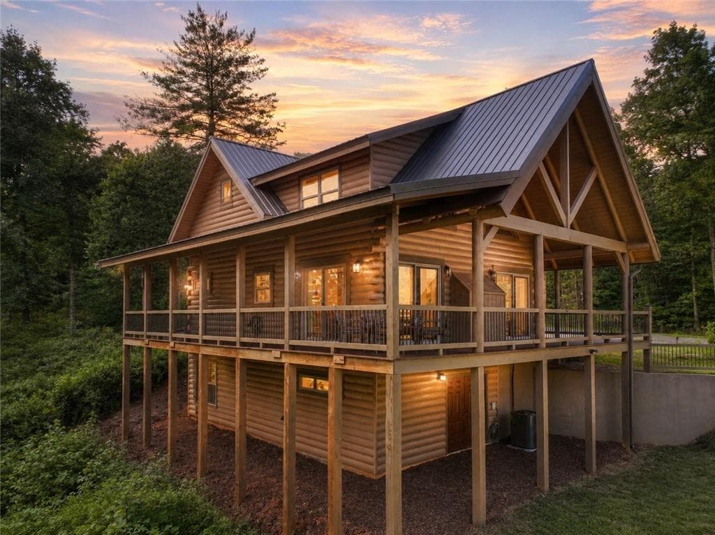 2 bedroom, 2 bathroom, 2,136 sq ft single family residence for sale at 196 N Jakes Landing Way, Ellijay, GA 30540 — photo 2