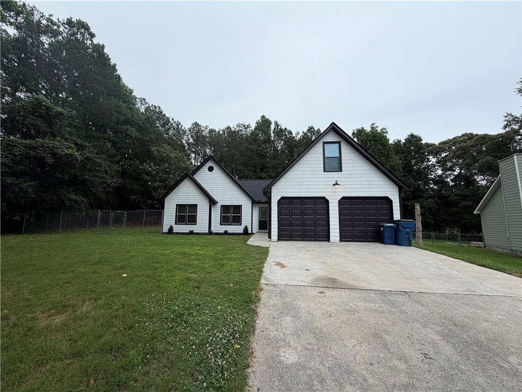 4 bedroom, 2 bathroom, 1,650 sq ft single family residence for rent at 2694 Palm Creek Court, Dacula, GA 30019 for $2,550 a month