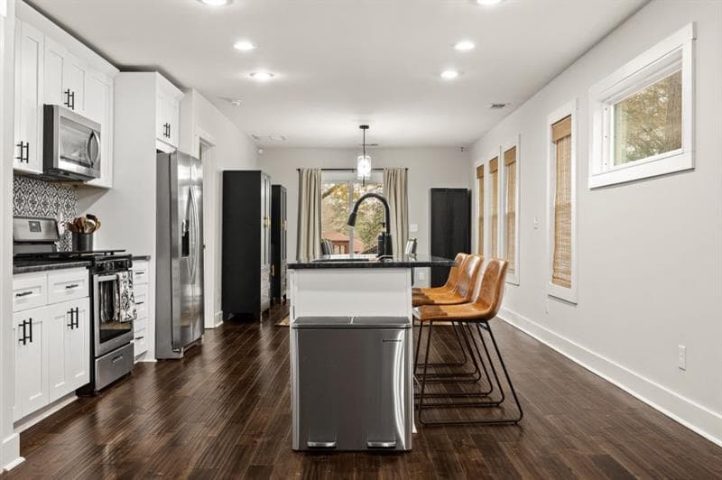 3 bedroom, 3 bathroom, 1,697 sq ft single family residence for sale at 2008 Neely, Atlanta, GA 30344 — photo 8