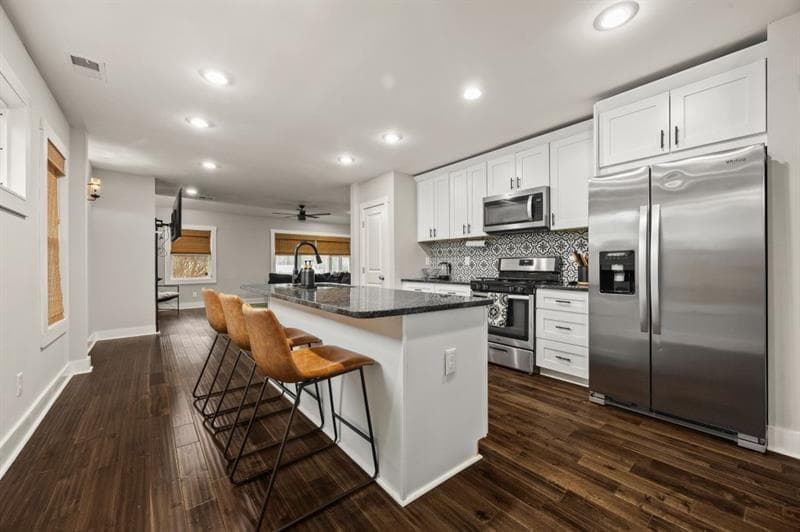 3 bedroom, 3 bathroom, 1,697 sq ft single family residence for sale at 2008 Neely, Atlanta, GA 30344 — photo 10