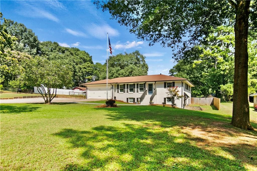 5 bedroom, 3 bathroom, 3,088 sq ft single family residence under contract at 274 North Avenue, Hiram, GA 30141 — photo 2