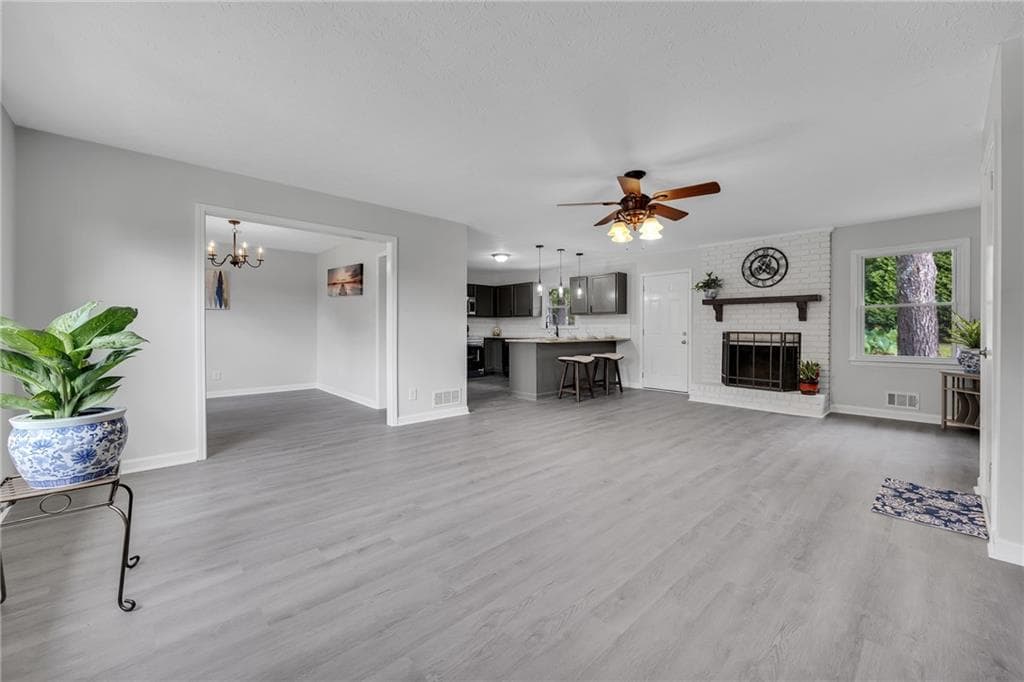 3 bedroom, 2 bathroom, 1,456 sq ft single family residence for sale at 3417 Creekwood Drive, Conyers, GA 30094 — photo 4