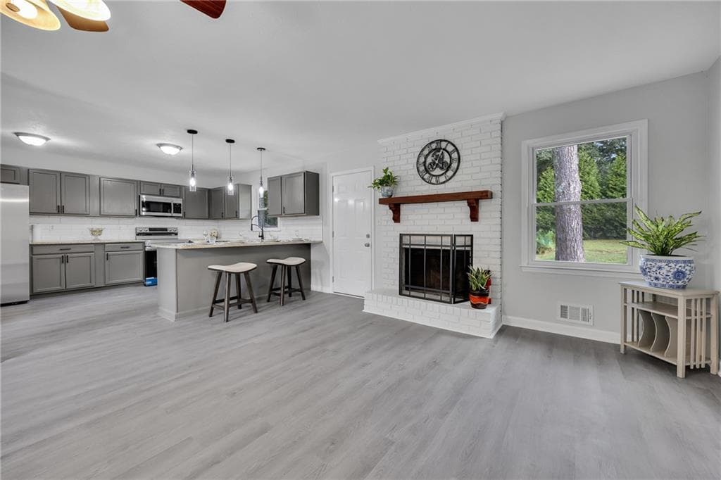 3 bedroom, 2 bathroom, 1,456 sq ft single family residence for sale at 3417 Creekwood Drive, Conyers, GA 30094 — photo 8