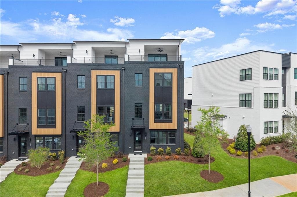 4 bedroom, 5 bathroom, 2,649 sq ft townhouse for sale at 441 Mezzo Lane 93, Alpharetta, GA 30009 — photo 2