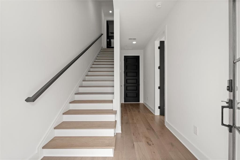 4 bedroom, 5 bathroom, 2,649 sq ft townhouse for sale at 441 Mezzo Lane 93, Alpharetta, GA 30009 — photo 3
