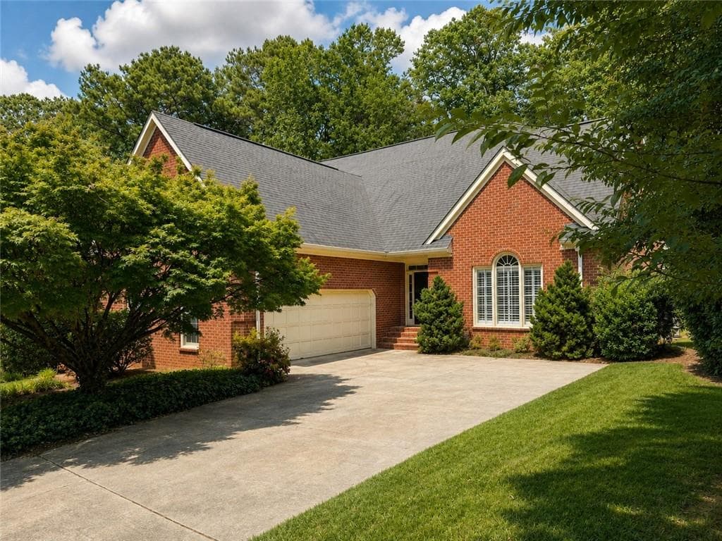 4 bedroom, 4 bathroom, 3,319 sq ft single family residence for rent at 3795 Ashford Trail, Brookhaven, GA 30319 for $4,650 a month — photo 1 of 37
