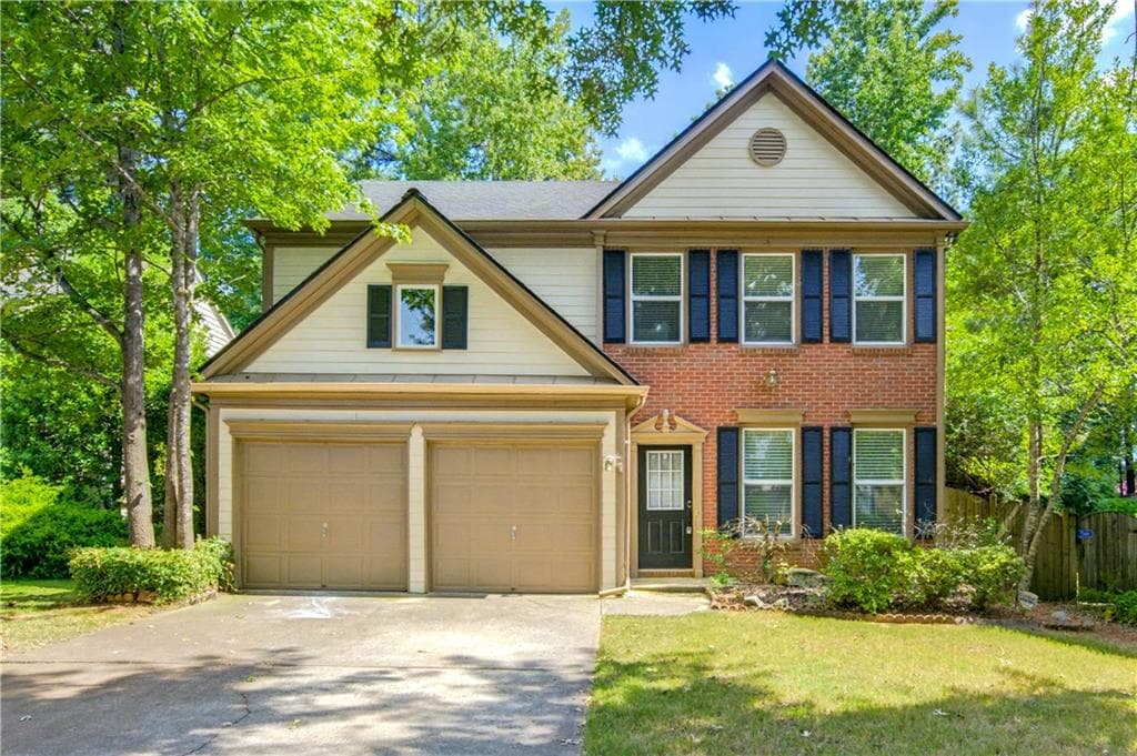 3 bedroom, 3 bathroom, 1,908 sq ft single family residence for rent at 395 Cadeleigh Court, Johns Creek, GA 30005 for $2,600 a month — photo 1 of 41