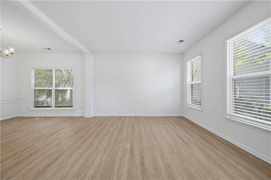 3 bedroom, 3 bathroom, 1,908 sq ft single family residence for rent at 395 Cadeleigh Court, Johns Creek, GA 30005 for $2,600 a month — photo 4