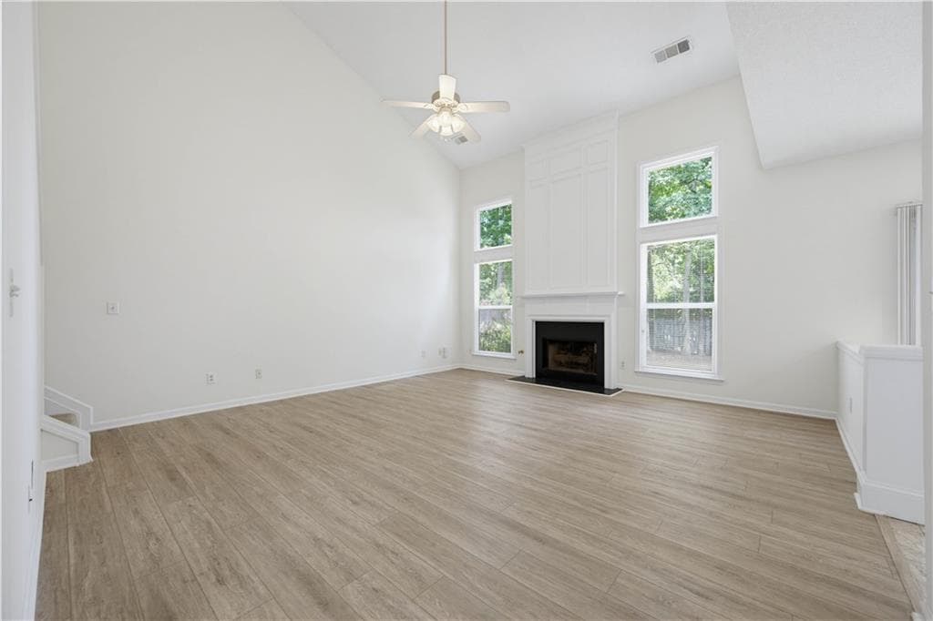 3 bedroom, 3 bathroom, 1,908 sq ft single family residence for rent at 395 Cadeleigh Court, Johns Creek, GA 30005 for $2,600 a month — photo 8