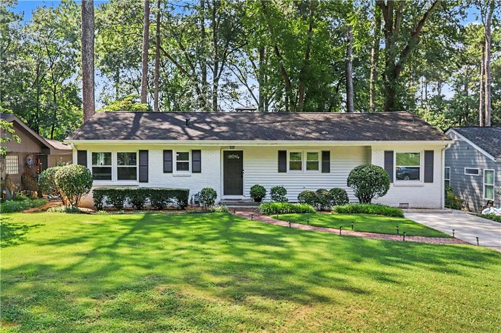 3 bedroom, 2 bathroom, 2,020 sq ft single family residence for sale at 975 Cardova Drive, Atlanta, GA 30324 — photo 2