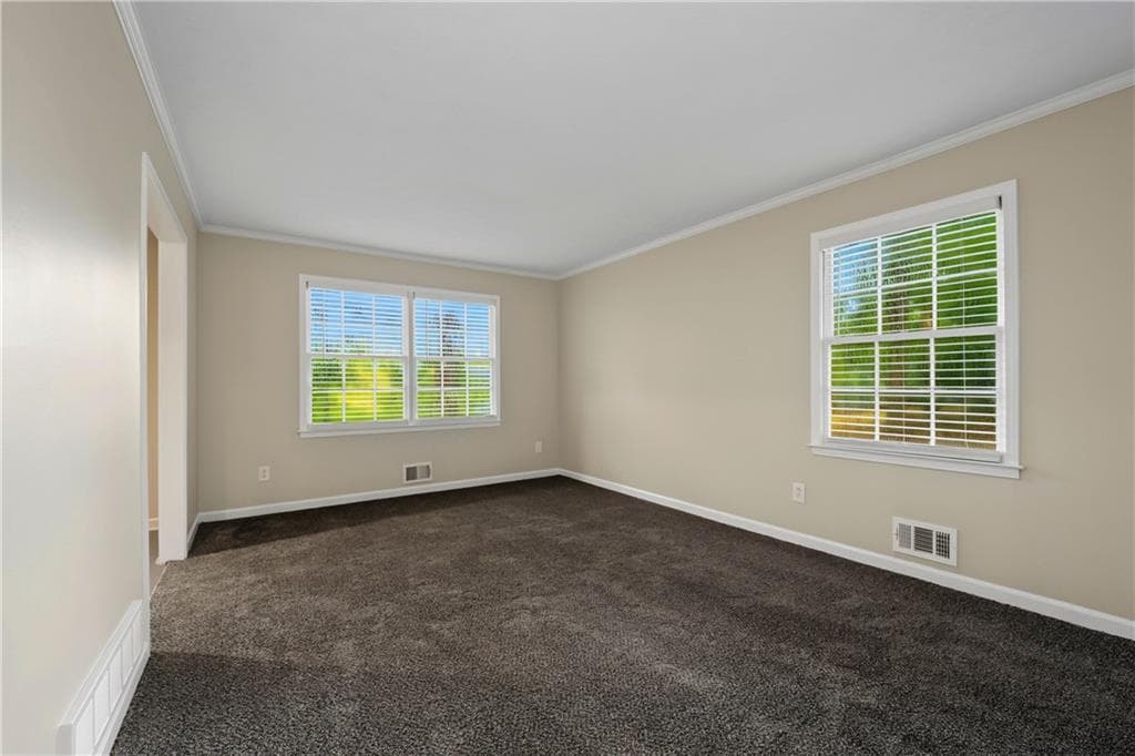 3 bedroom, 3 bathroom, 1,864 sq ft single family residence for sale at 212 Sarann Court, Lilburn, GA 30047 — photo 3