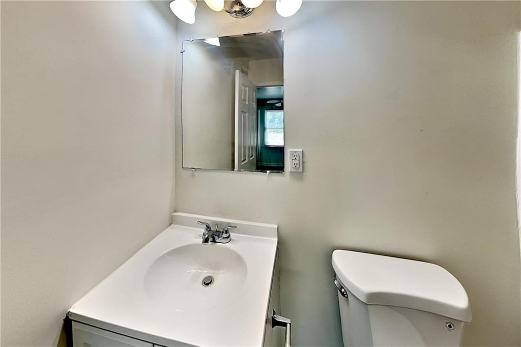 3 bedroom, 2 bathroom, 956 sq ft single family residence for rent at 232 Chappell Road, Atlanta, GA 30314 for $1,525 a month — photo 8