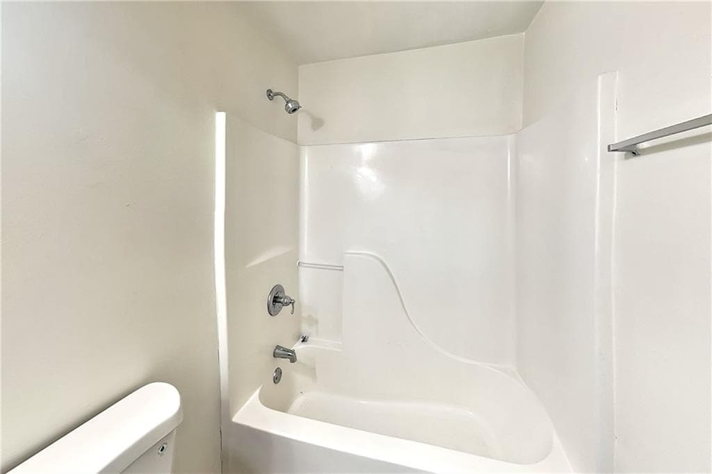 3 bedroom, 2 bathroom, 956 sq ft single family residence for rent at 232 Chappell Road, Atlanta, GA 30314 for $1,525 a month — photo 9