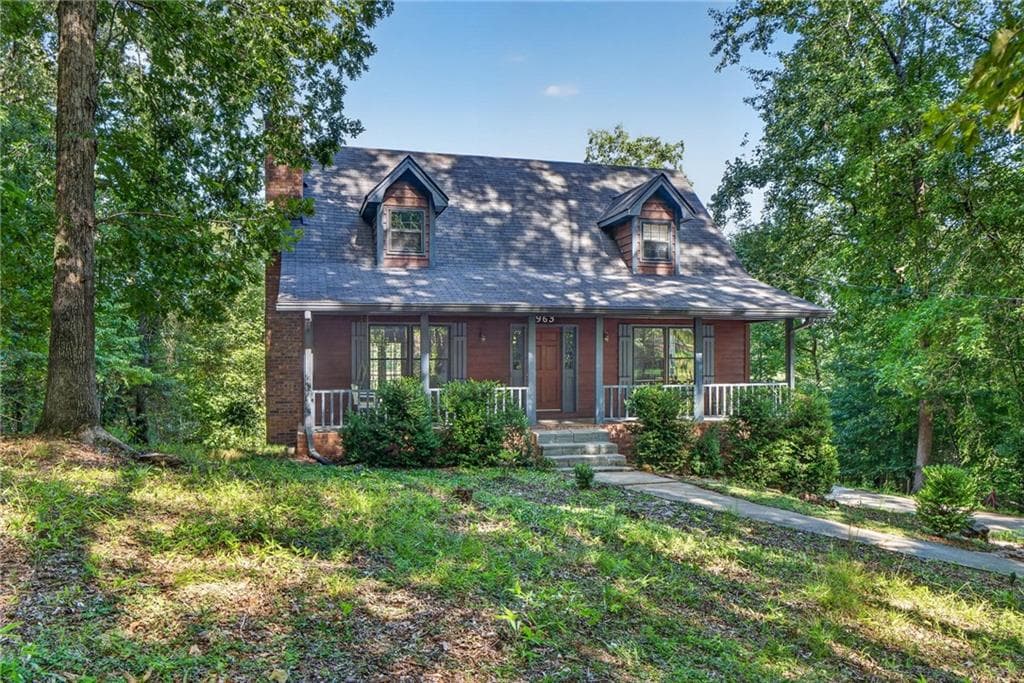 3 bedroom, 2 bathroom, 1,849 sq ft single family residence under contract at 963 Crumbley Road, Mcdonough, GA 30252