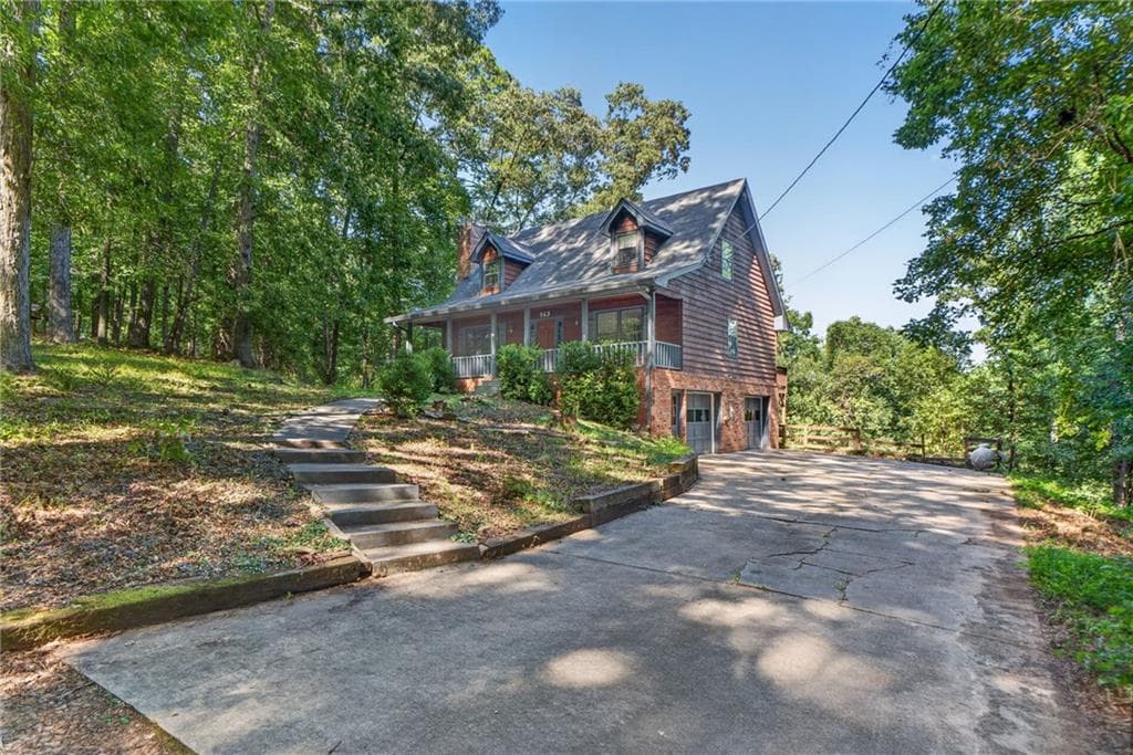 3 bedroom, 2 bathroom, 1,849 sq ft single family residence under contract at 963 Crumbley Road, Mcdonough, GA 30252 — photo 2