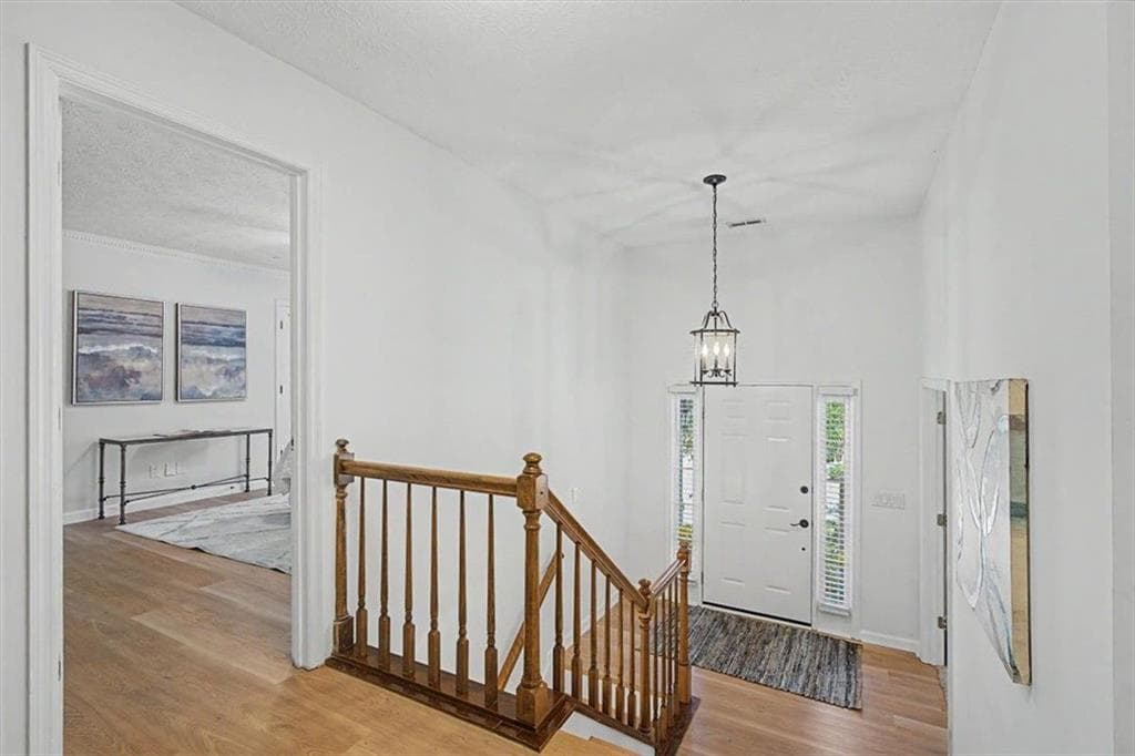 3 bedroom, 3 bathroom, 2,217 sq ft single family residence under contract at 820 Kenley Walk, Roswell, GA 30076 — photo 10