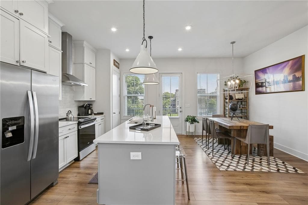 2 bedroom, 3 bathroom, 1,680 sq ft townhouse for sale at 990 Viney Way, Atlanta, GA 30318 — photo 8