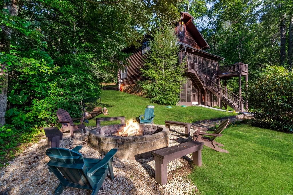 5 bedroom, 3 bathroom, 2,888 sq ft single family residence for sale at 148 Cumberland Lane, Epworth, GA 30541 — photo 6