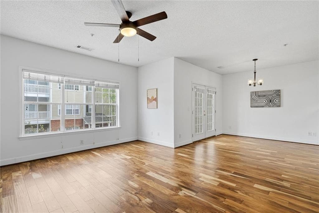 2 bedroom, 3 bathroom, 1,379 sq ft condominium for sale at 2111 Woodland Lane, Alpharetta, GA 30009 — photo 10