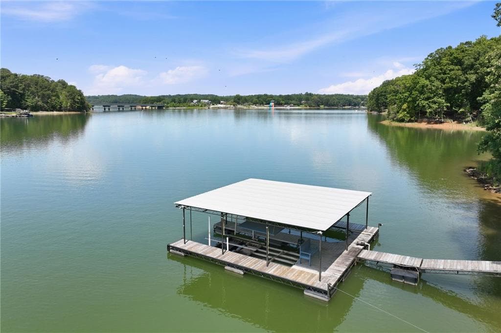 3 bedroom, 4 bathroom, 4,522 sq ft single family residence for sale at 3347 Cove Overlook Drive, Gainesville, GA 30501 — photo 6