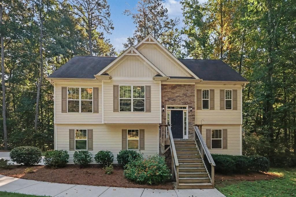 4 bedroom, 3 bathroom, 1,953 sq ft single family residence for sale at 4901 Glore Road, Mableton, GA 30126 — photo 8