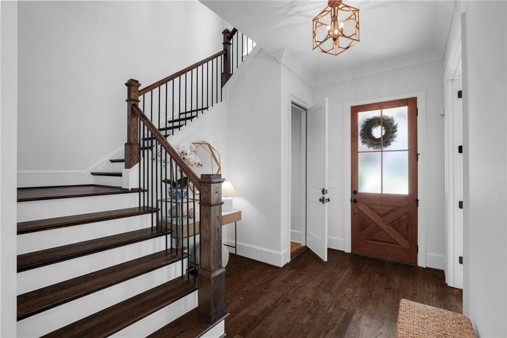6 bedroom, 6 bathroom, 5,600 sq ft single family residence under contract at 2986 Surrey Lane, Atlanta, GA 30341 — photo 4