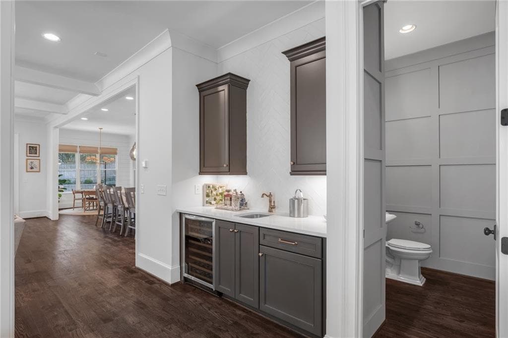 6 bedroom, 6 bathroom, 5,600 sq ft single family residence under contract at 2986 Surrey Lane, Atlanta, GA 30341 — photo 9