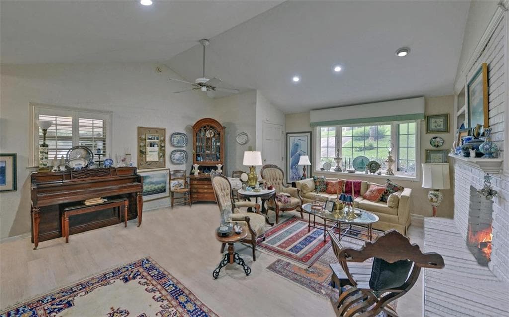 3 bedroom, 3 bathroom, 2,104 sq ft single family residence for sale at 4593 T Moore Road, Oakwood, GA 30566 — photo 5
