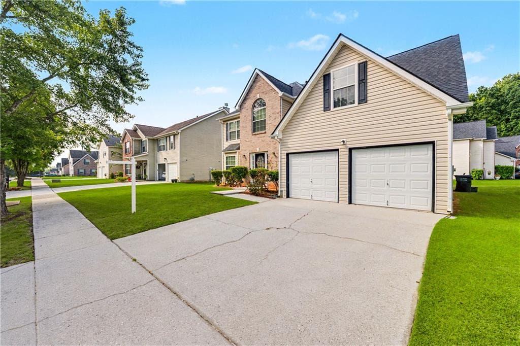 4 bedroom, 3 bathroom, 2,784 sq ft single family residence for sale at 4455 Ivy Fork Drive, Loganville, GA 30052 — photo 3