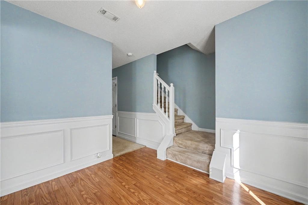 4 bedroom, 3 bathroom, 2,784 sq ft single family residence for sale at 4455 Ivy Fork Drive, Loganville, GA 30052 — photo 4