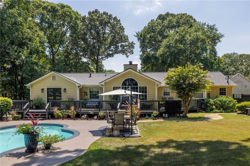 3 bedroom, 2 bathroom, 2,100 sq ft single family residence under contract at 235 Den Ric Drive, Mcdonough, GA 30253 — photo 4
