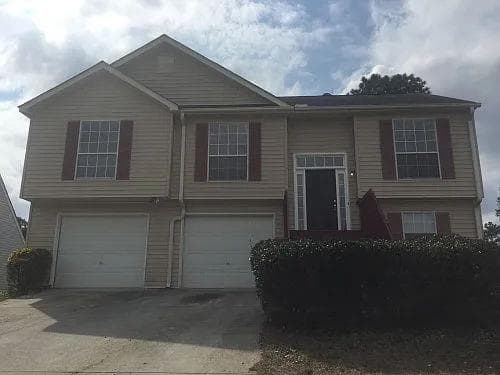 4 bedroom, 3 bathroom, 1,210 sq ft single family residence for sale at 8257 Mountain Pass, Riverdale, GA 30274