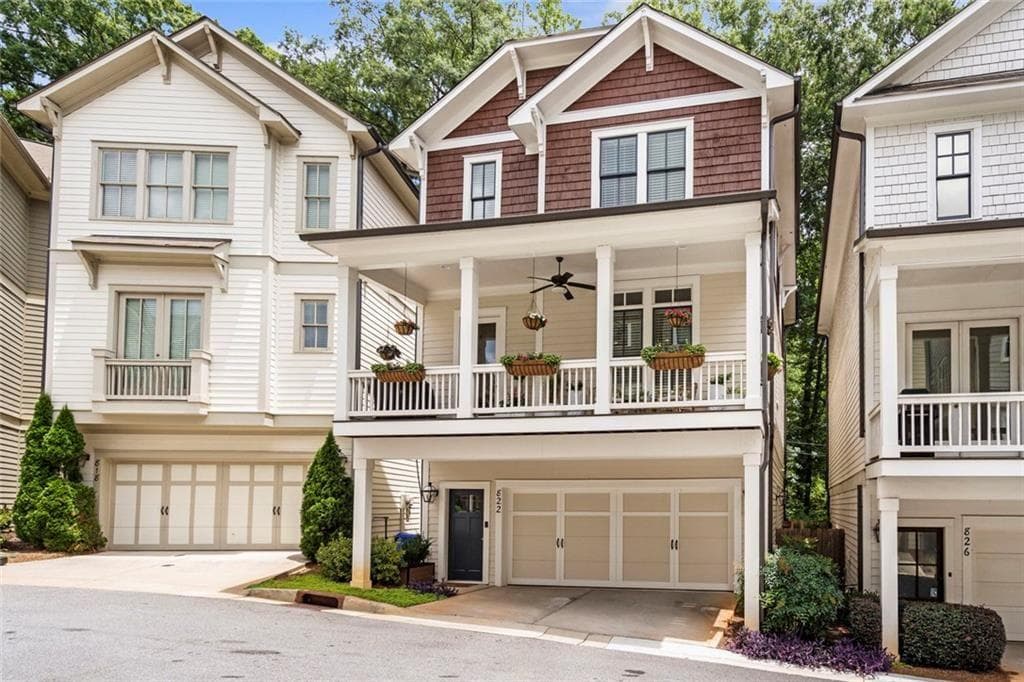 4 bedroom, 4 bathroom, 2,368 sq ft single family residence for sale at 822 Grove Bend, Decatur, GA 30030 — photo 1 of 34