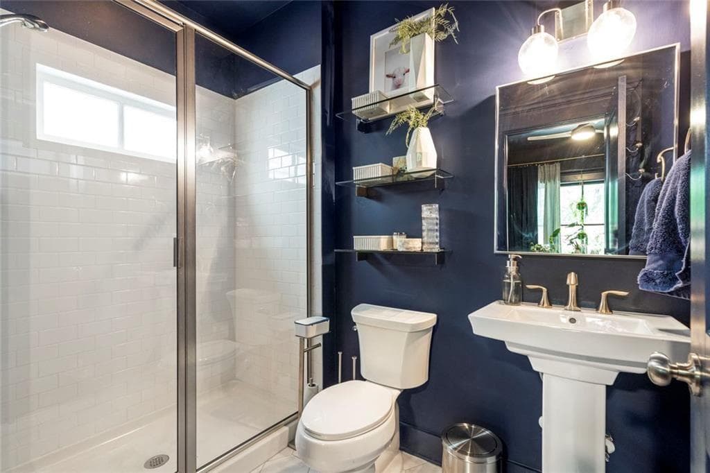 4 bedroom, 4 bathroom, 2,368 sq ft single family residence for sale at 822 Grove Bend, Decatur, GA 30030 — photo 7