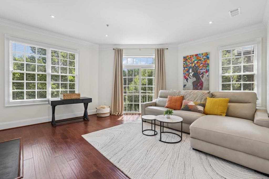 2 bedroom, 3 bathroom, 1,508 sq ft condominium for sale at 1055 Piedmont Avenue 318, Atlanta, GA 30309 — photo 3