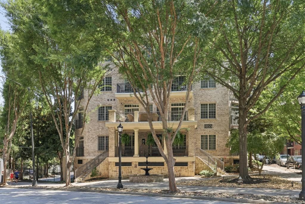 2 bedroom, 3 bathroom, 1,508 sq ft condominium for sale at 1055 Piedmont Avenue 318, Atlanta, GA 30309 — photo 9